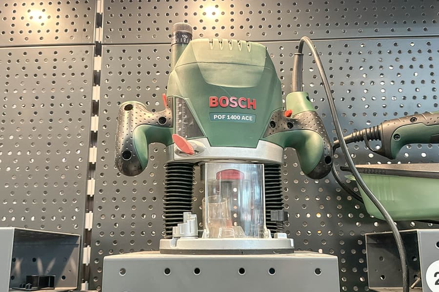 Oberfräse Bosch POF 1400 ACE
